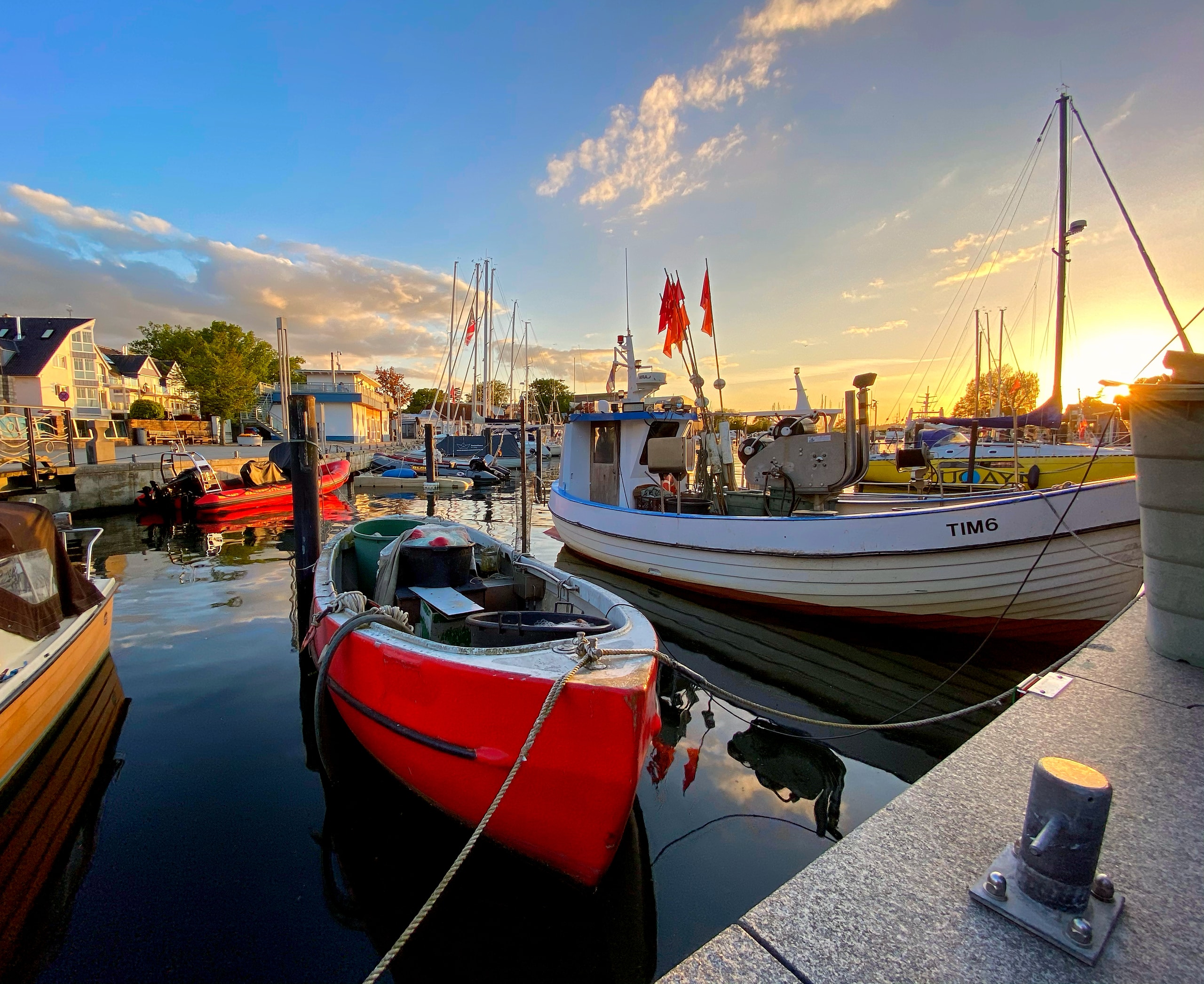 Boote im Niendorfer Hafen